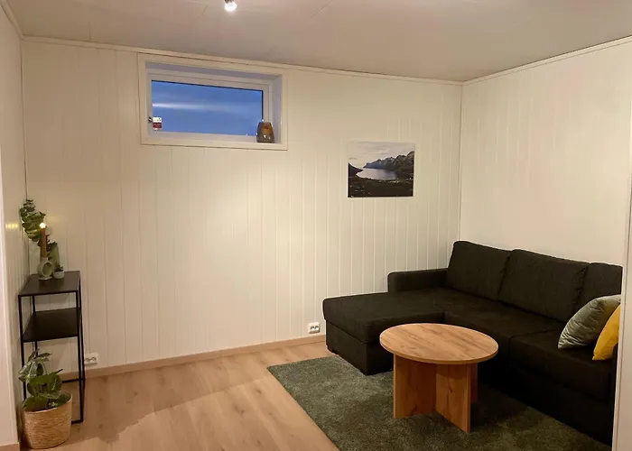 Modern Kvaloya Apartmán *