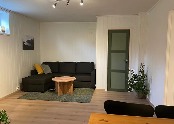 Modern Kvaloya Apartmán *